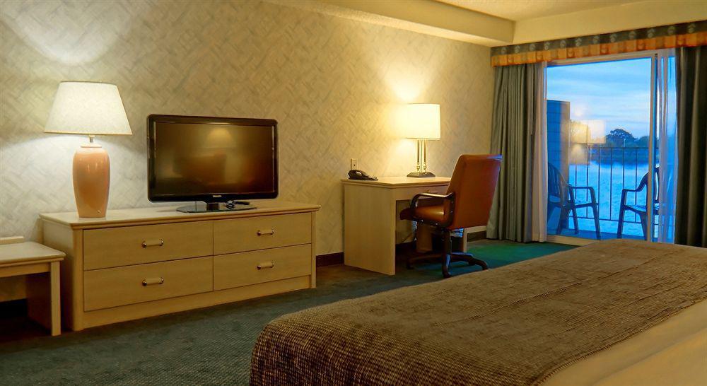 Executive Inn & Suites אוקלנד מראה חיצוני תמונה