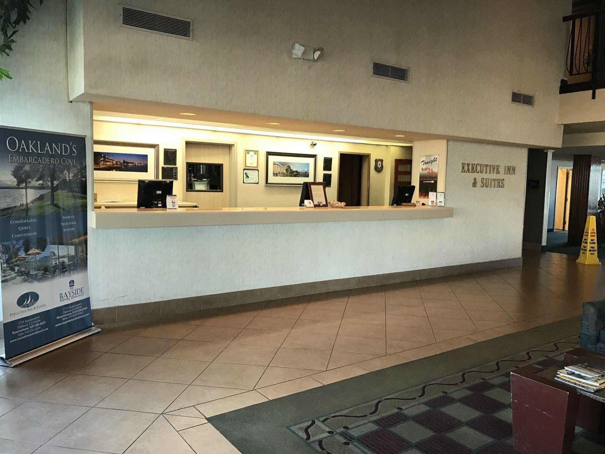 Executive Inn & Suites אוקלנד מראה חיצוני תמונה